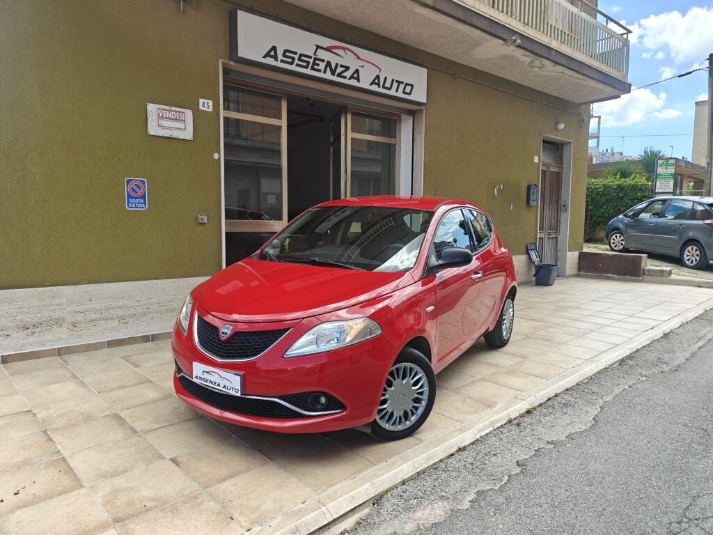 Lancia Ypsilon